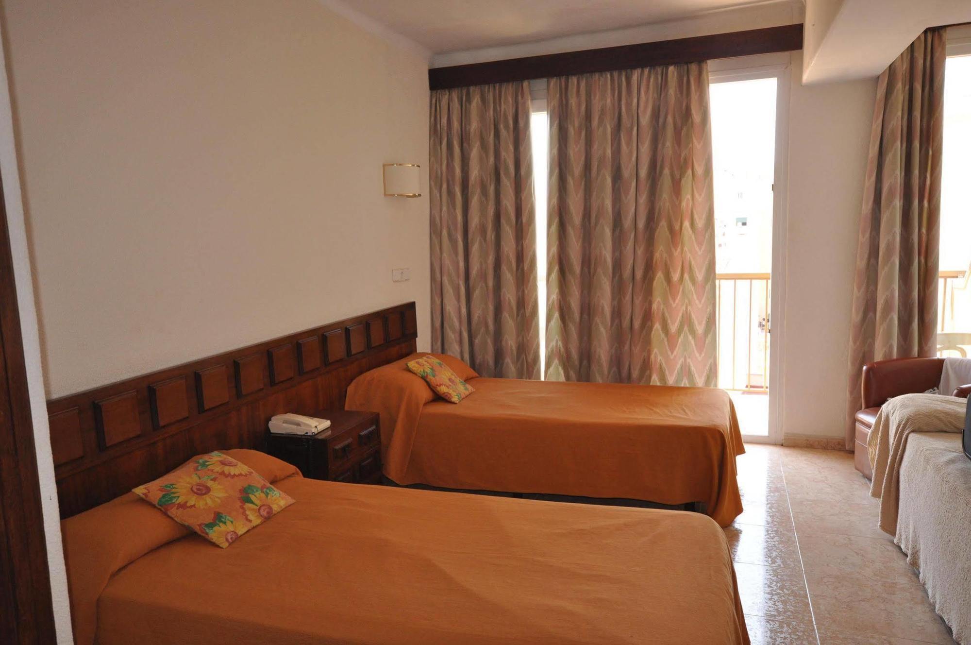 Hotel Encant El Arenal  Exterior photo